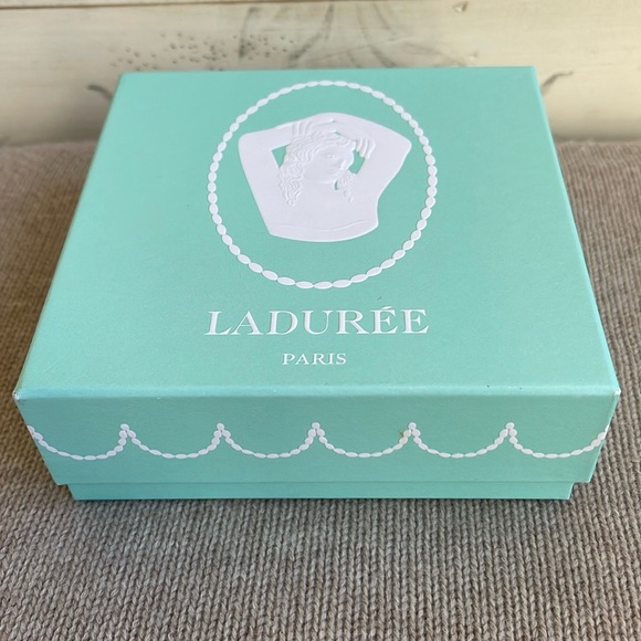 LADURÉE PARIS BOX - Picture 3 of 10